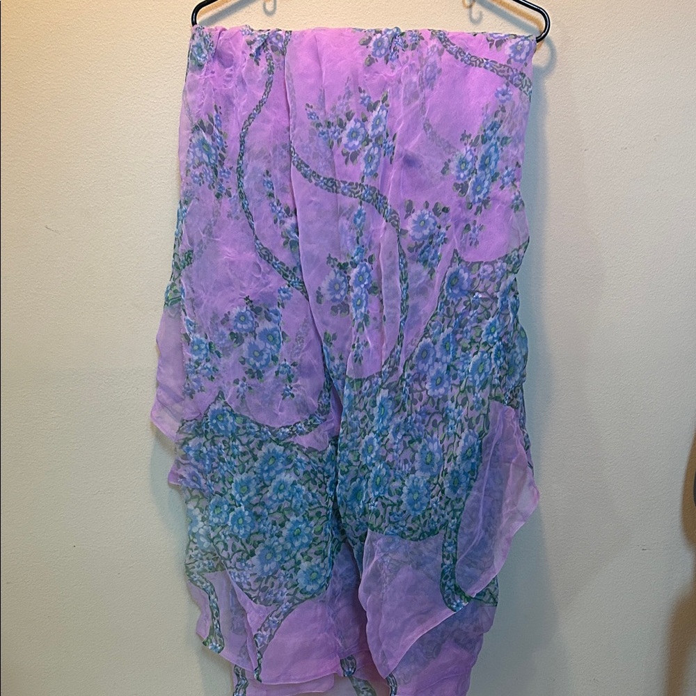 Women’s Lavender Floral Saree w/ white skirt